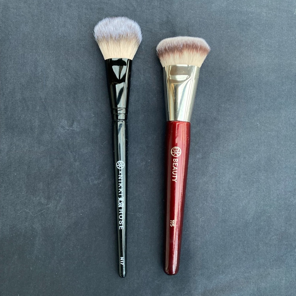 N17 and 109 makeup brushes